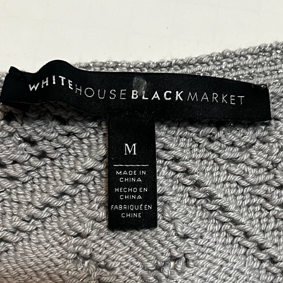 White House Black Market Gray Silver Metallic Sleeveless Sz M  V-Neck Sweater - Picture 5 of 5